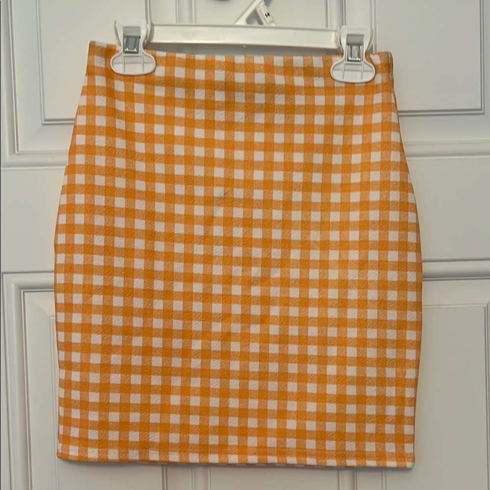 PrettyLittleThing Orange and White Checkered Pencil Skirt